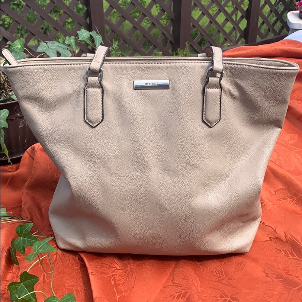 Beige Nine West shoulder bag